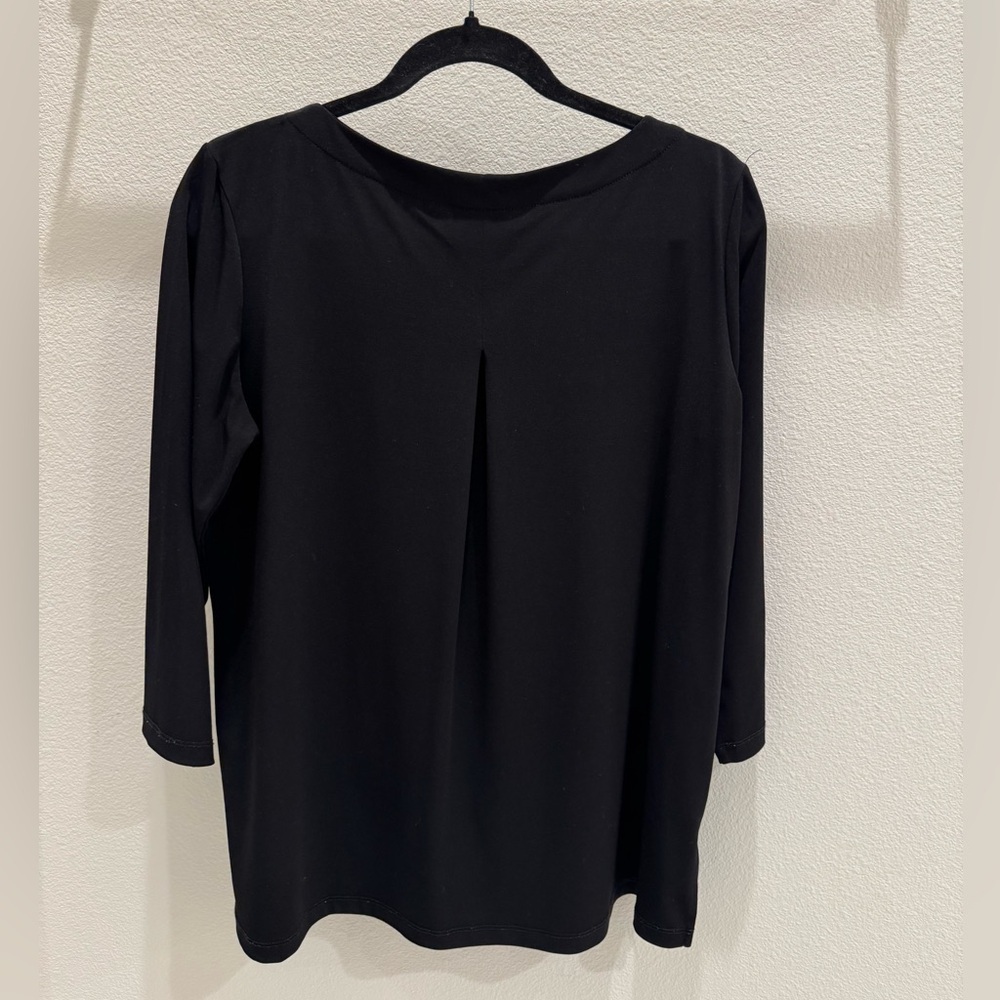 Susan Graver medium petite Elegant Black Women's Top 3/4 sleeve boat neck - Picture 2 of 4